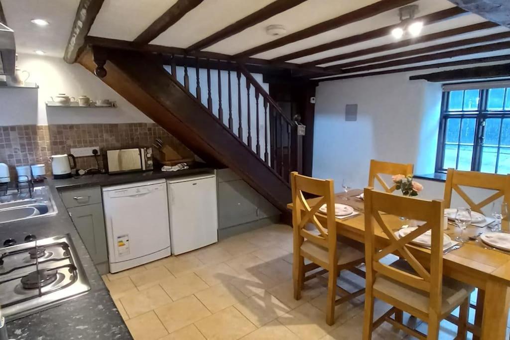 Peak District - 1 Harrow Cottage - Great Longstone Bagian luar foto