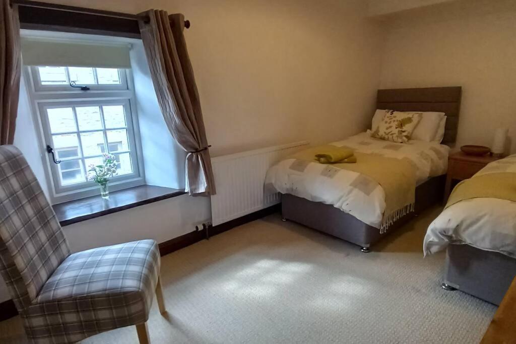 Peak District - 1 Harrow Cottage - Great Longstone Bagian luar foto